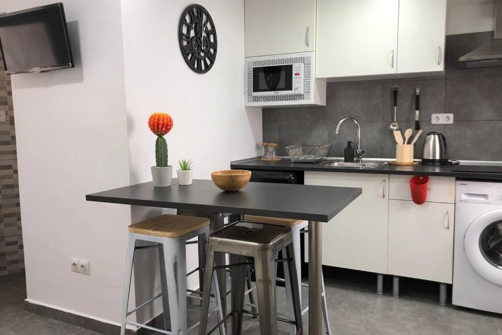 M4 Cool Terrace. 1 Min To Metro. 15 Min To Center Apartment Esplugues de Llobregat Exterior foto