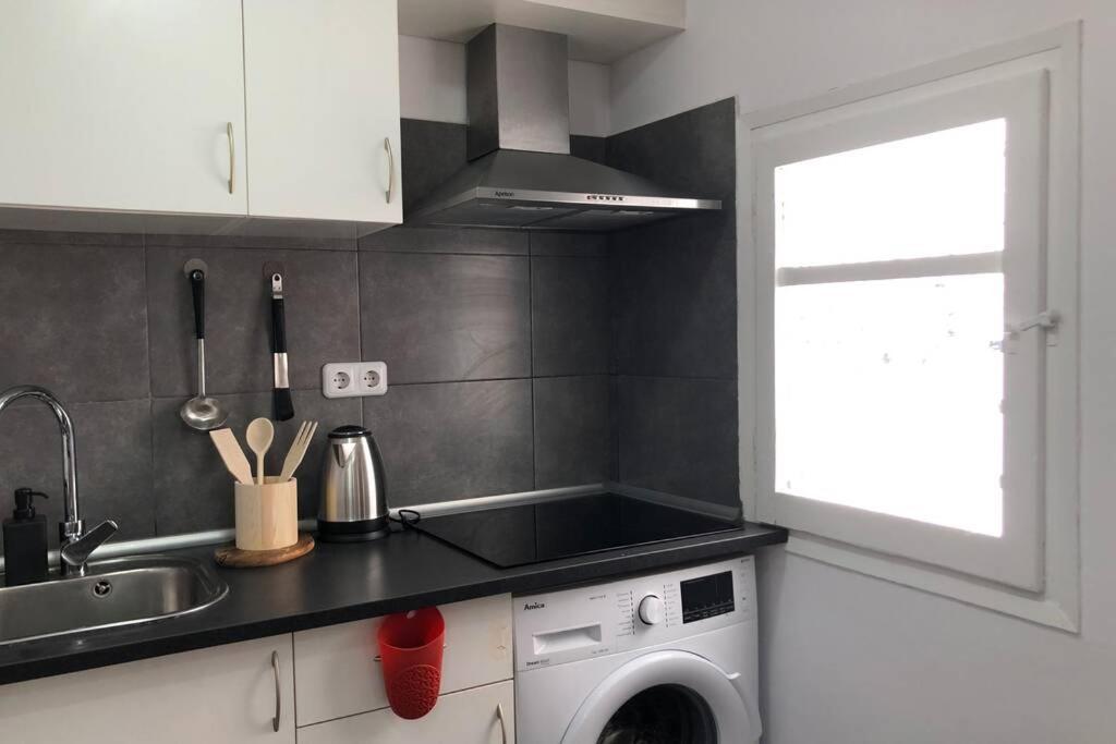 M4 Cool Terrace. 1 Min To Metro. 15 Min To Center Apartment Esplugues de Llobregat Exterior foto