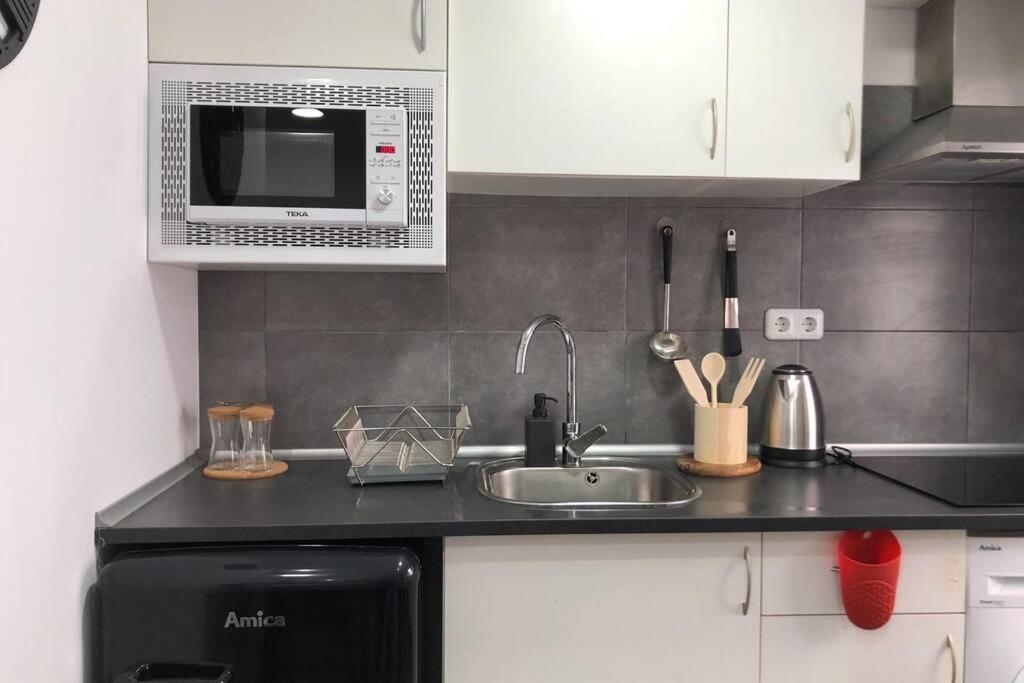 M4 Cool Terrace. 1 Min To Metro. 15 Min To Center Apartment Esplugues de Llobregat Exterior foto