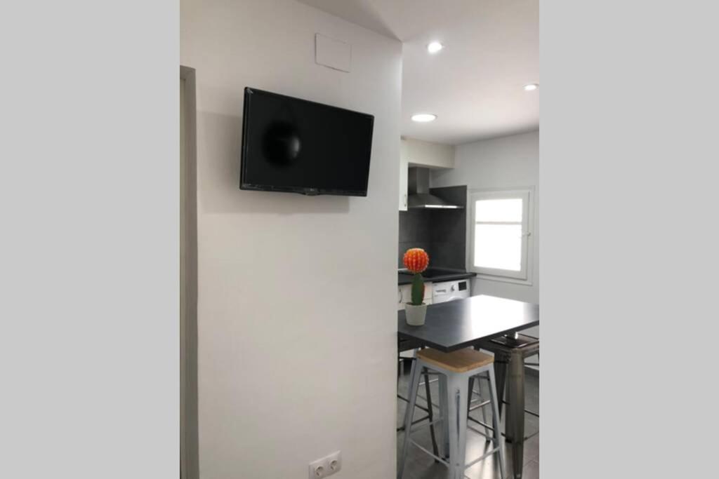 M4 Cool Terrace. 1 Min To Metro. 15 Min To Center Apartment Esplugues de Llobregat Exterior foto